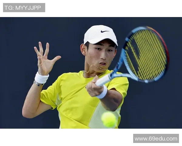 武汉网球队与上海网球队赛后技术分析与战术对比探讨